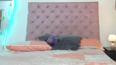 laurenlaine online show from 03-21-26, 03:37