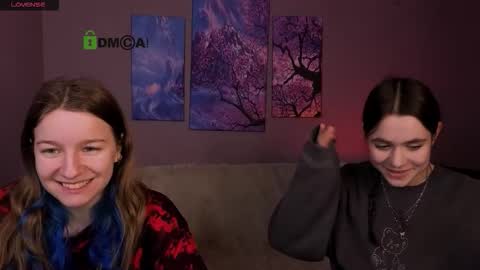 Snapshot of laurenmurrr chatting on 02-07-26, 10:30 Laure online show from 02-07-26, 10:30