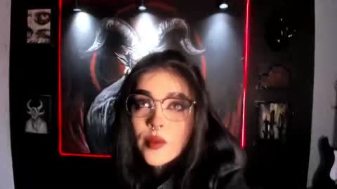 Snapshot of laurenrousexx chatting on 06-24-26, 02:21 LAUREN INDEPENDENT MODEL HELP ME REACH 100 LIKES PLS online show from 06-24-26, 02:21