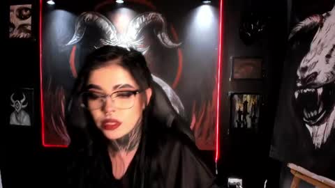 Snapshot of laurenrousexx chatting on 07-04-26, 02:07 LAUREN INDEPENDENT MODEL HELP ME REACH 100 LIKES PLS online show from 07-04-26, 02:07