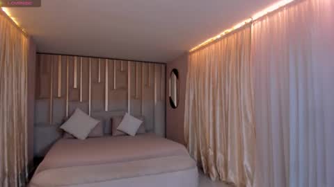 Lau  online show from 11-19-25, 03:28