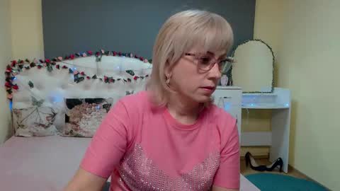 Lauren online show from 03-16-26, 06:17