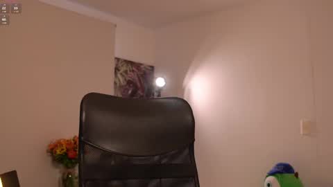 laurita_4 online show from 02-13-25, 01:05