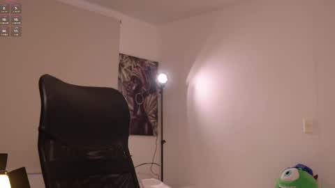 laurita_4 online show from 02-19-25, 01:17