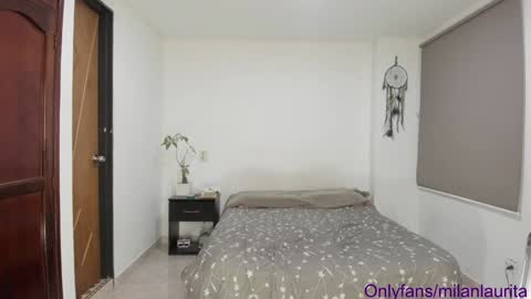 laura   online show from 01-30-25, 08:11