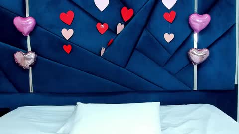 LauryJonson  online show from 02-11-25, 05:07