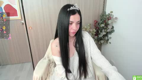 Snapshot of lauryn_chills chatting on 07-11-26, 07:16 Lauryn online show from 07-11-26, 07:16
