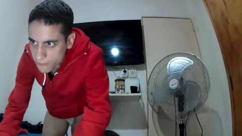 Snapshot of lauti_twink chatting on 03-04-25, 07:08 Lautaro online show from 03-04-25, 07:08
