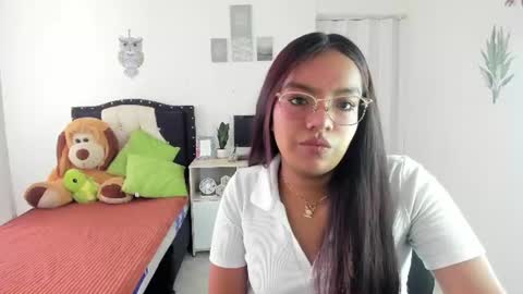 Snapshot of lauu7 chatting on 07-06-26, 01:30 lauu7 online show from 07-06-26, 01:30
