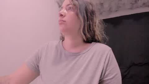 Lauu G online show from 11-04-25, 10:14