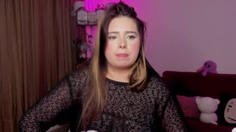 Snapshot of lauu_r chatting on 01-25-25, 06:23 online show from 01-25-25, 06:23