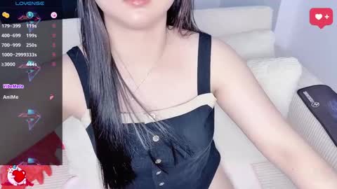 Snapshot of lavender_02 chatting on 05-16-26, 01:13 Tina online show from 05-16-26, 01:13