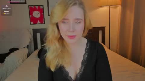 Snapshot of lavender_tender chatting on 08-03-26, 08:34 Lav online show from 08-03-26, 08:34
