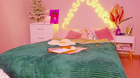 Melissa online show from 01-28-25, 04:41