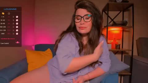 Laverna online show from 02-14-25, 03:00