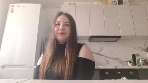 Snapshot of lavernesappah chatting on 05-15-26, 05:25 Lois online show from 05-15-26, 05:25