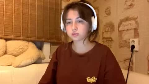 Emily online show from 11-30-25, 03:27