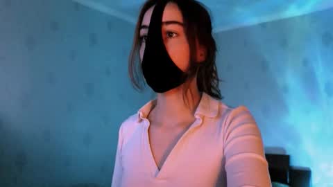 Snapshot of lavinda_lin chatting on 10-08-25, 09:29 Lavinda online show from 10-08-25, 09:29