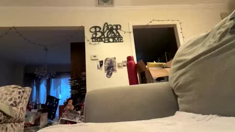 lawrencegreg106 online show from 11-18-25, 09:30