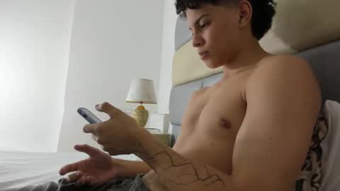 ZAmbrano online show from 02-11-25, 06:33