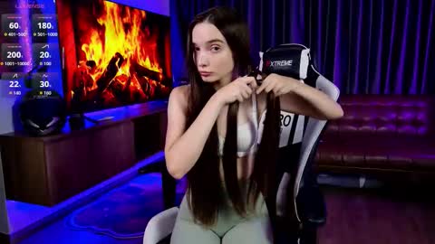 Snapshot of laxyflaxy chatting on 10-14-25, 02:45 Anna online show from 10-14-25, 02:45