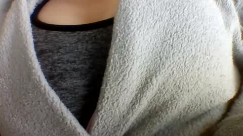 Snapshot of layannalea chatting on 04-24-26, 05:26 layannalea online show from 04-24-26, 05:26
