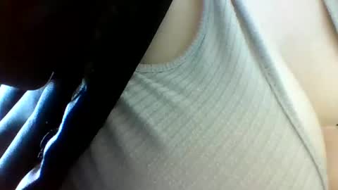 Snapshot of layannalea chatting on 05-12-26, 09:56 layannalea online show from 05-12-26, 09:56