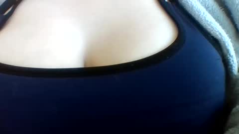 Snapshot of layannalea chatting on 05-22-26, 02:30 layannalea online show from 05-22-26, 02:30