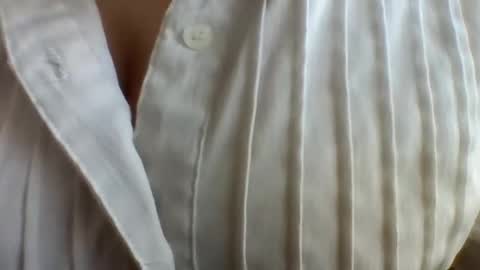 Snapshot of layannalea chatting on 06-11-26, 03:04 layannalea online show from 06-11-26, 03:04