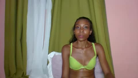 layannek online show from 04-08-26, 06:19