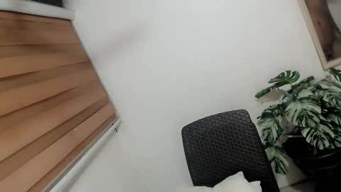 Snapshot of layla47649867 chatting on 06-08-26, 01:28 layla47649867 online show from 06-08-26, 01:28