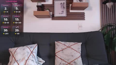 Layla online show from 02-10-26, 06:45