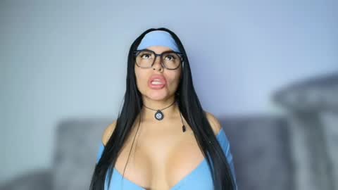 Snapshot of layla_nicols chatting on 05-03-26, 04:07 Layla online show from 05-03-26, 04:07