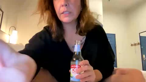 Snapshot of laylabit chatting on 12-05-25, 07:17 Sookie Rose online show from 12-05-25, 07:17