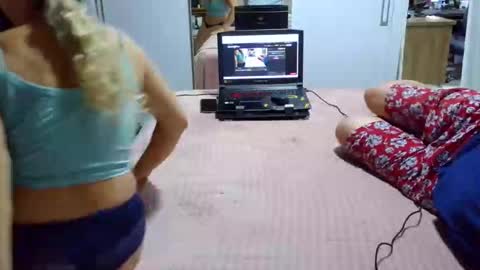 Snapshot of laylabrasil chatting on 02-13-26, 03:35 kelly online show from 02-13-26, 03:35