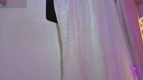 laylafoxy_tay online show from 11-24-25, 03:28