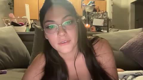 Snapshot of laylakitten4 chatting on 05-24-26, 06:07 Layla online show from 05-24-26, 06:07