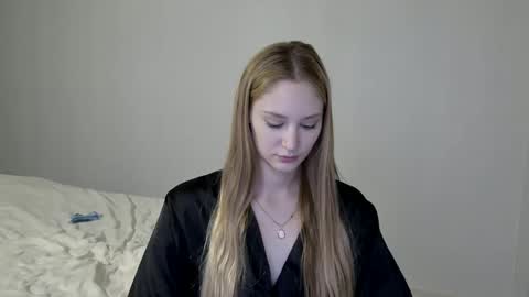 LaylaPretty001 online show from 12-04-24, 07:06