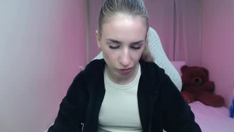 Snapshot of laymablast chatting on 05-02-26, 06:18 laymablast online show from 05-02-26, 06:18