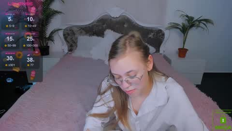 layriantavee online show from 12-28-24, 12:56