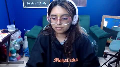 Snapshot of lcherryblossoml chatting on 11-12-25, 11:58 lcherryblossoml online show from 11-12-25, 11:58