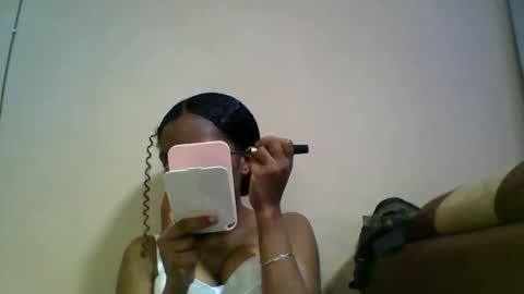 lea96546 online show from 10-31-25, 03:29