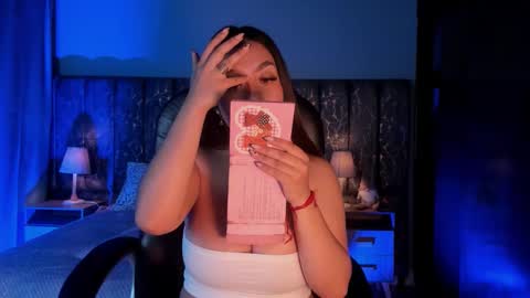 Lea Velle online show from 11-25-25, 04:34