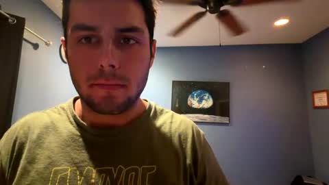 Snapshot of leaderzac chatting on 06-19-26, 06:18 leaderzac online show from 06-19-26, 06:18
