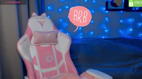 Snapshot of leah__gotty chatting on 12-14-24, 02:21 Leah Gotty online show from 12-14-24, 02:21