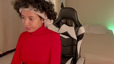 Snapshot of leahaltomm chatting on 03-01-25, 06:54 leahaltomm online show from 03-01-25, 06:54