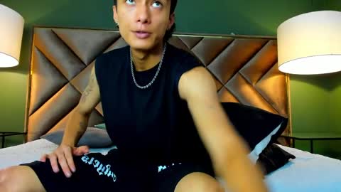 Lean online show from 04-11-26, 03:38