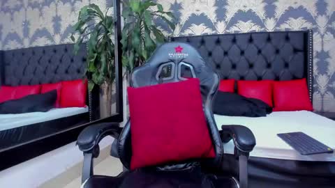 Lean online show from 04-16-26, 03:46