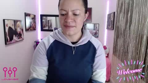 Leandra online show from 10-17-25, 12:30