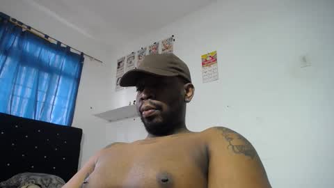 Snapshot of leandrohurtado69 chatting on 05-11-26, 06:38 Latino hot online show from 05-11-26, 06:38